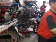 CẦN TUYỂN THỢ SỬA XE
